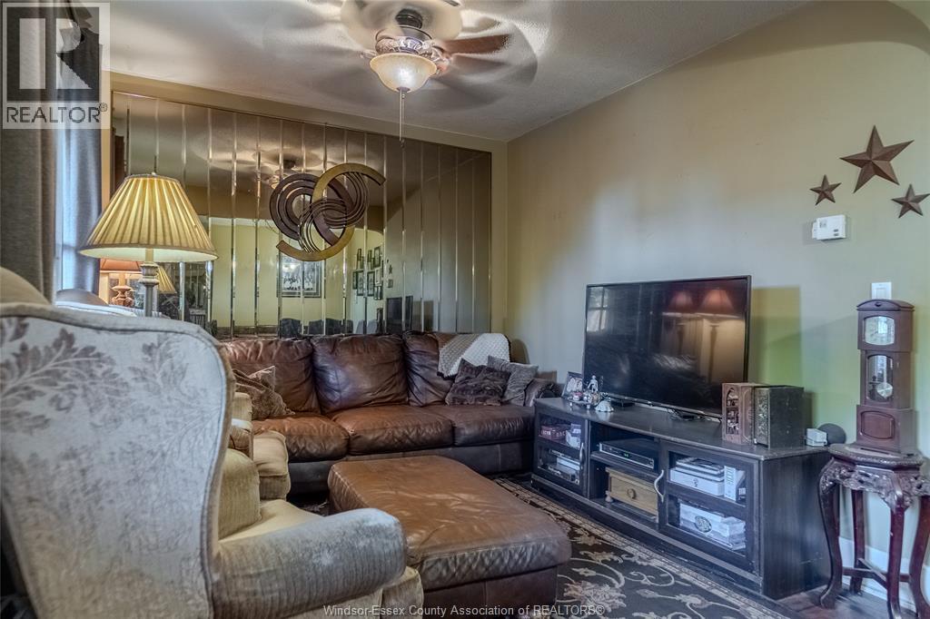 1341-43 Benjamin Avenue, Windsor, Ontario  N8X 3L3 - Photo 4 - 26004415