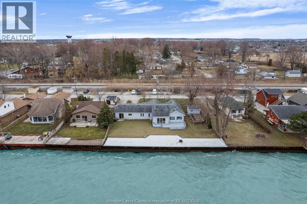 1486 Caille Ave., Lakeshore, Ontario  N0R 1A0 - Photo 2 - 26004470