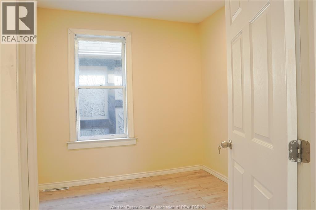 1025 Curry Avenue, Windsor, Ontario  N9B 2A6 - Photo 6 - 26004424