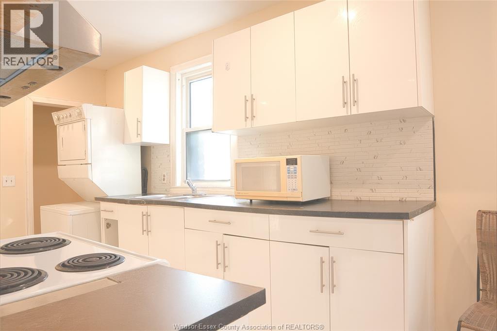 1025 Curry Avenue, Windsor, Ontario  N9B 2A6 - Photo 9 - 26004424