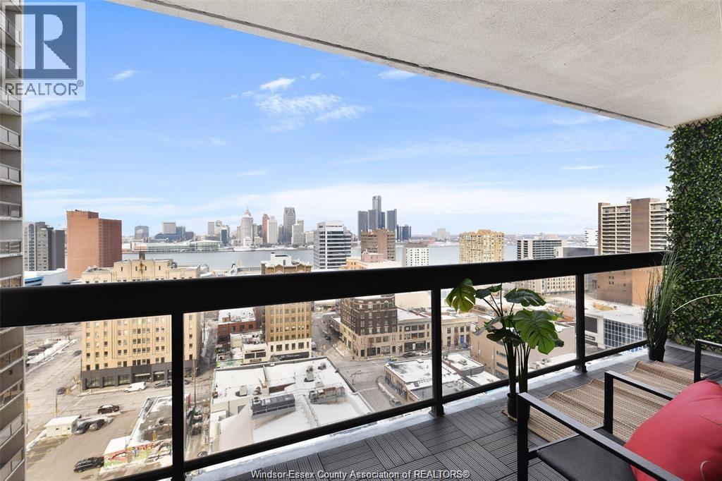 150 Park Unit# 1807, Windsor, Ontario  N9A 7A2 - Photo 2 - 26004476