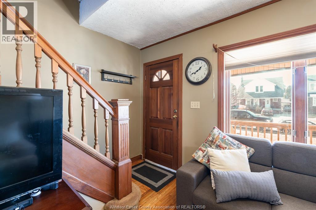 2136 Lincoln Road, Windsor, Ontario  N8W 2R1 - Photo 2 - 26004012
