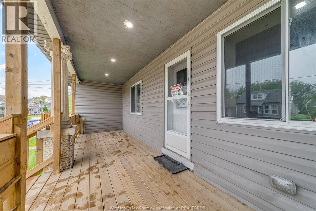 658 Tournier, Windsor, Ontario  N9C 3H2 - Photo 3 - 26004577