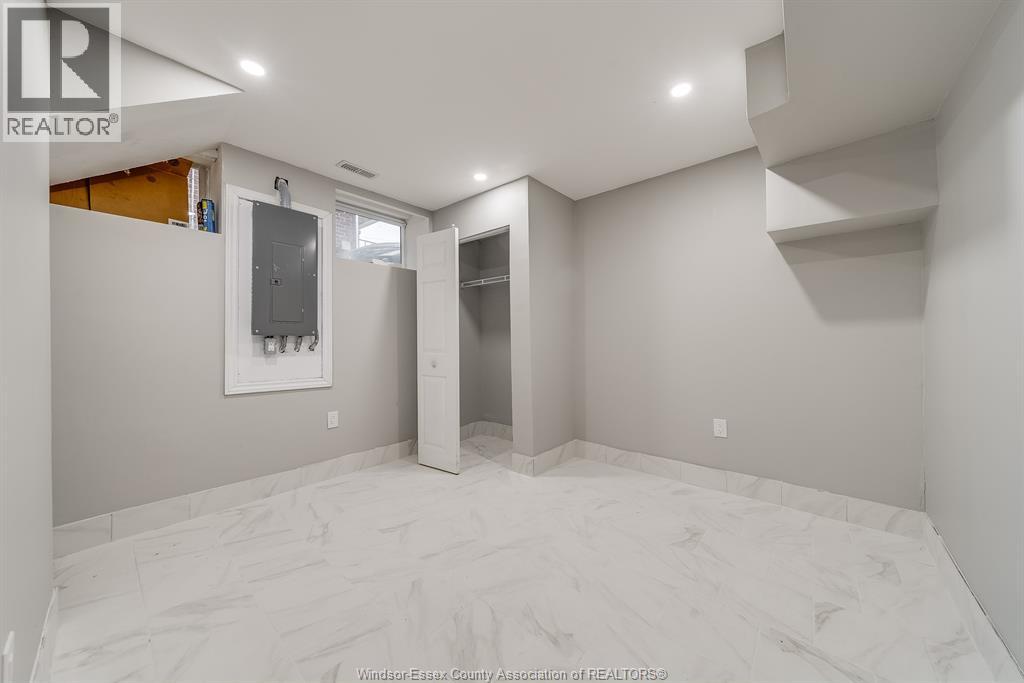 658 Tournier, Windsor, Ontario  N9C 3H2 - Photo 11 - 26004571