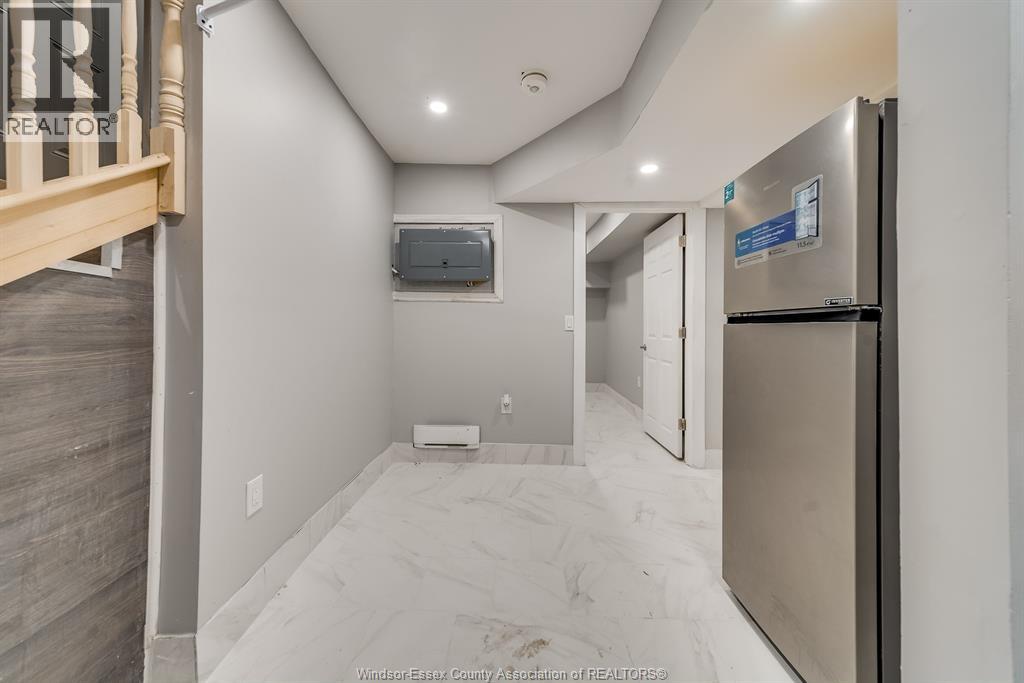 658 Tournier, Windsor, Ontario  N9C 3H2 - Photo 5 - 26004571