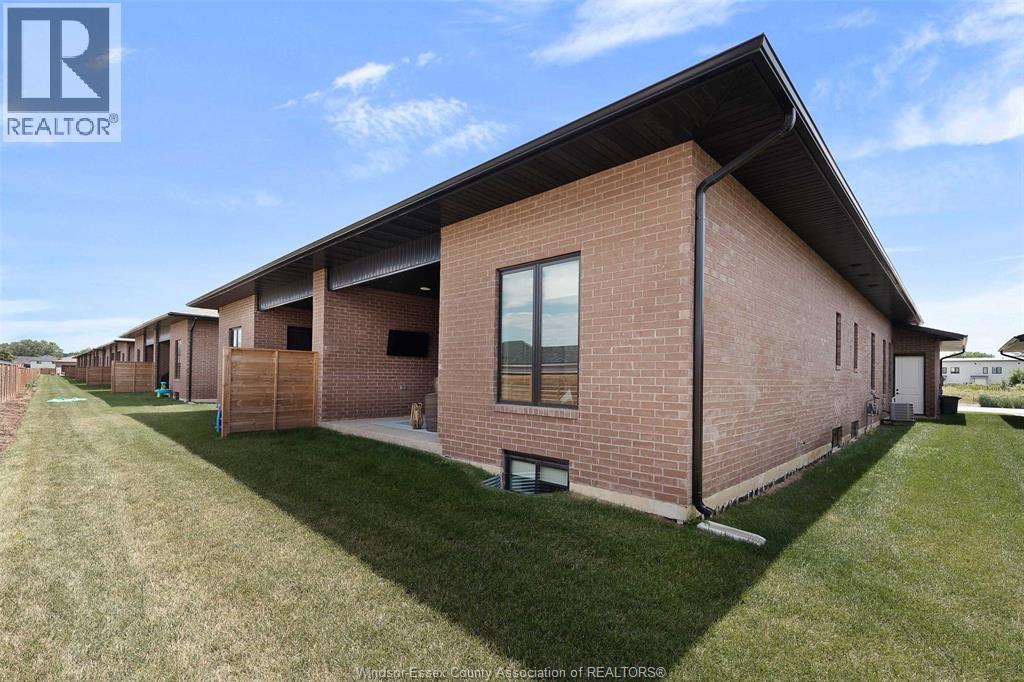 572 Lily Mac Boulevard, Windsor, Ontario  N6E 3N7 - Photo 5 - 26004563