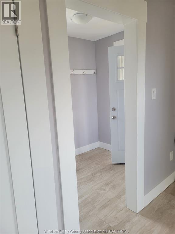 1524 Lincoln Unit# Upper, Windsor, Ontario  N8Y 2J4 - Photo 3 - 26004629