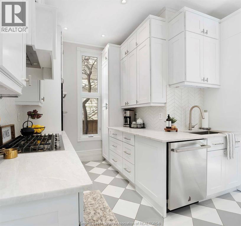 719 Victoria Avenue, Windsor, Ontario  N9A 4N3 - Photo 15 - 26004465