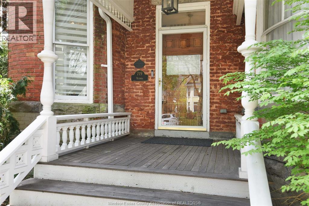 719 Victoria Avenue, Windsor, Ontario  N9A 4N3 - Photo 5 - 26004465