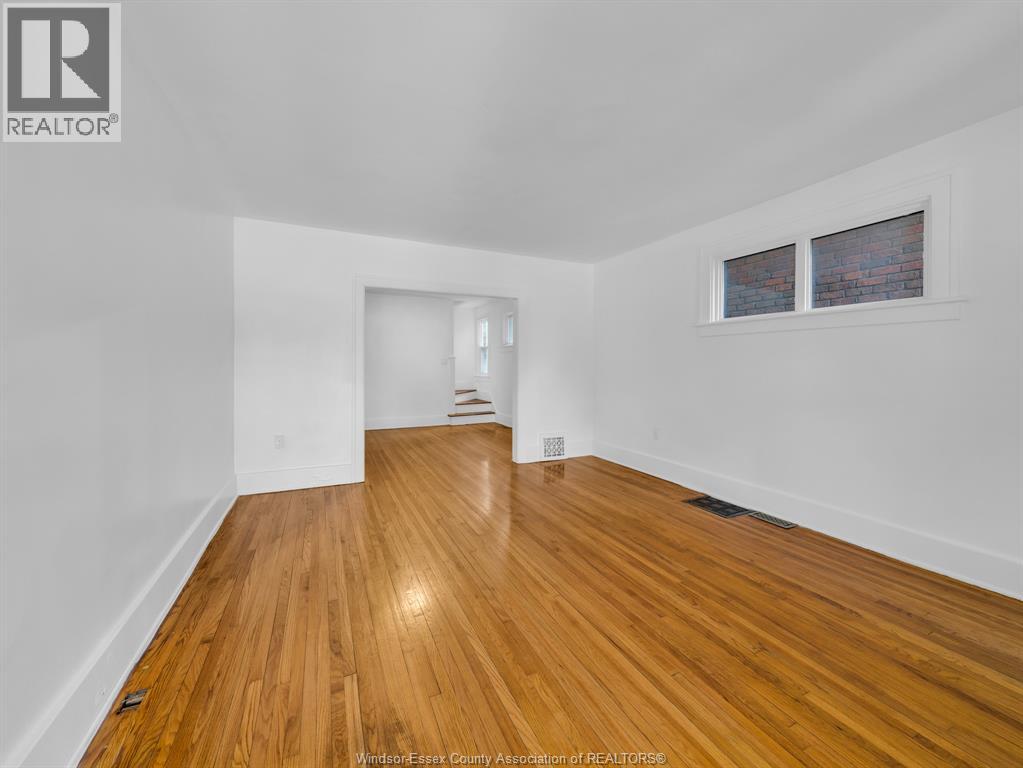 973 Pelissier Street, Windsor, Ontario  N9A 4L6 - Photo 3 - 26004643