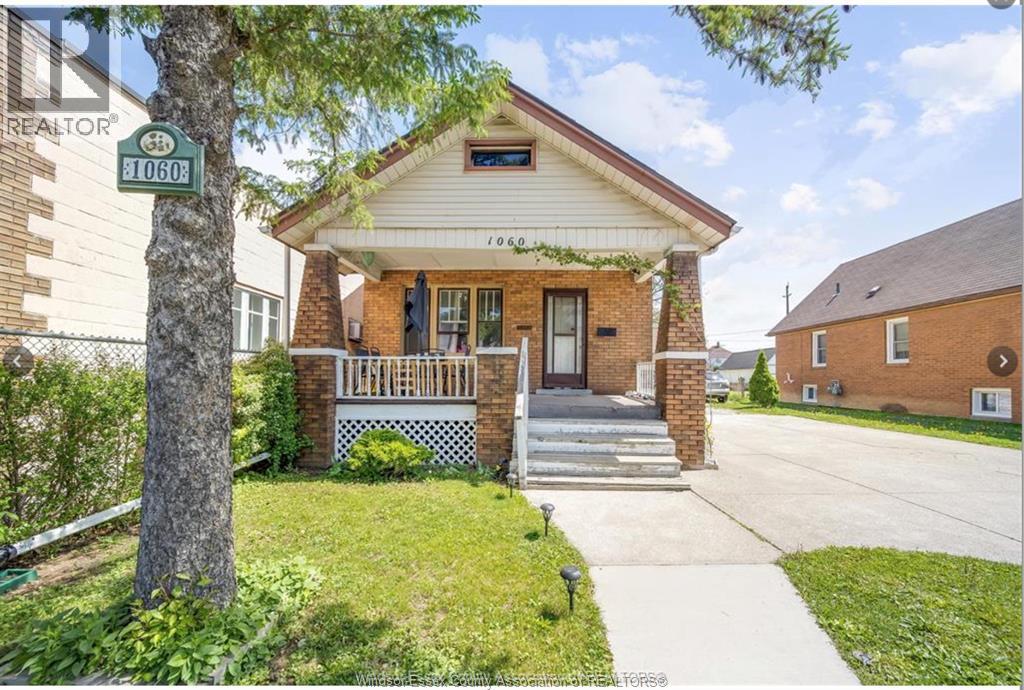 1060 LANGLOIS, Windsor, Ontario