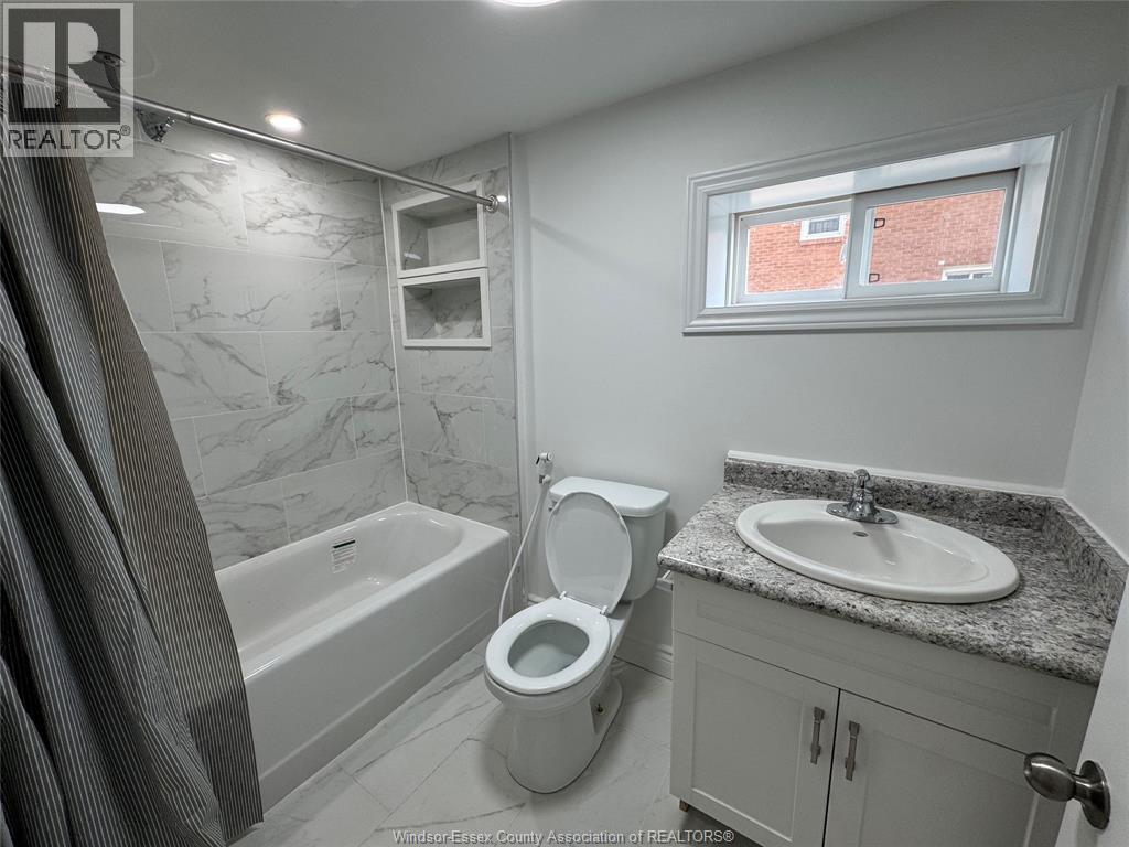 1060 Langlois, Windsor, Ontario  N9A 2H5 - Photo 10 - 26004511