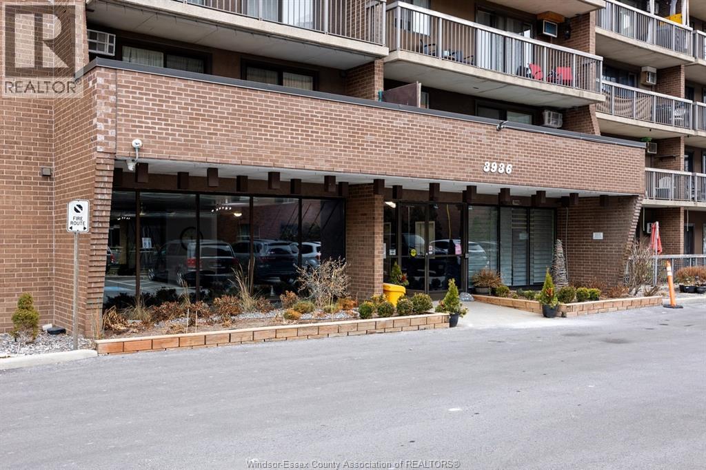 3936 Wyandotte Street East Unit# 312, Windsor, Ontario  N8Y 4V1 - Photo 2 - 26004655