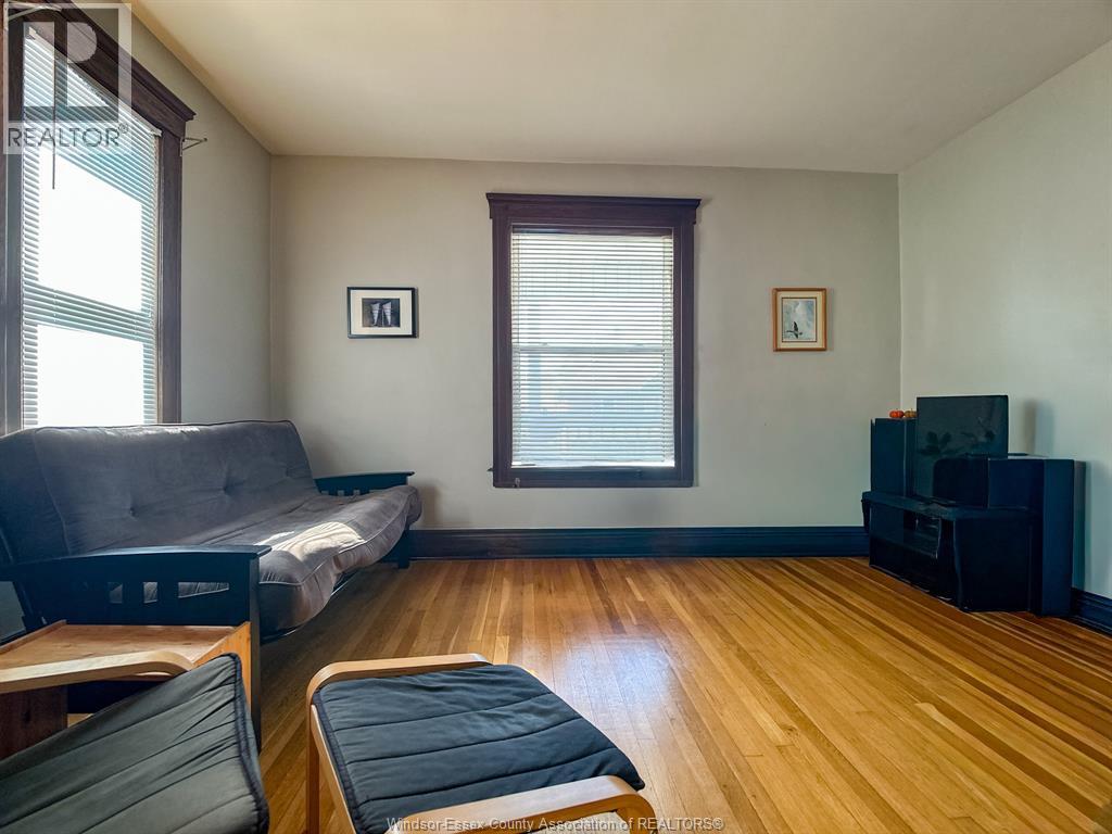 328 Gladstone Ave, Windsor, Ontario  N9A 2P7 - Photo 8 - 26004649