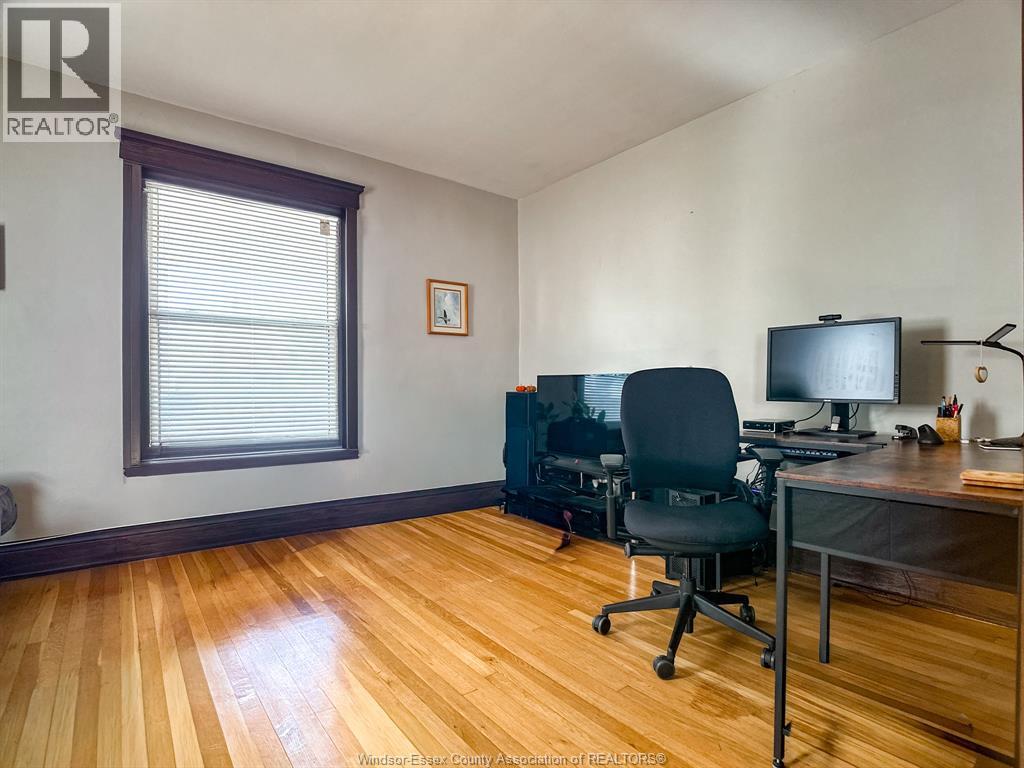 328 Gladstone Ave, Windsor, Ontario  N9A 2P7 - Photo 9 - 26004649