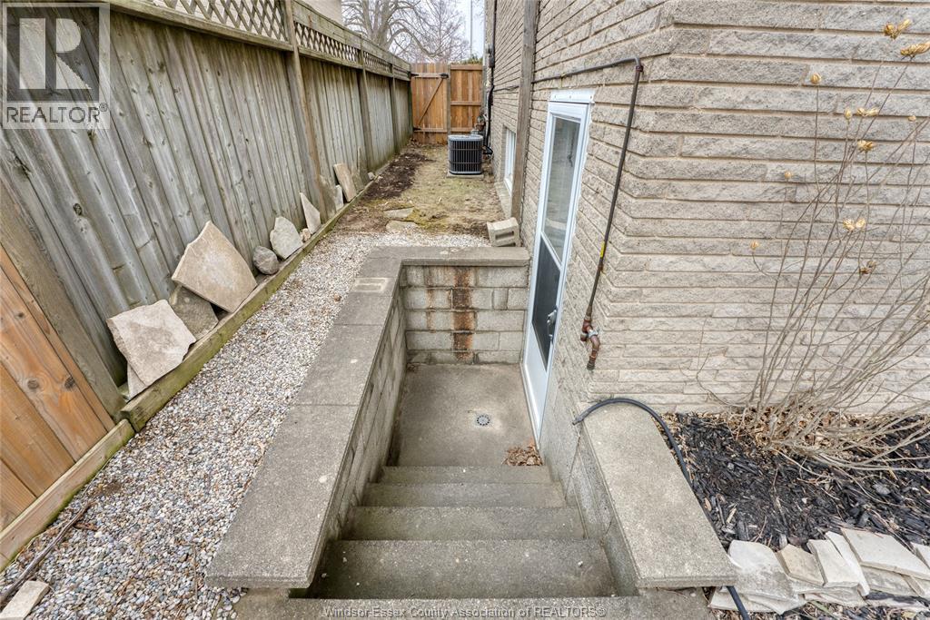 32 Melrose Avenue, Leamington, Ontario  N8H 2J2 - Photo 39 - 26004746