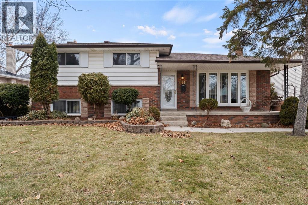 1116 SUMACH CRESCENT, Windsor, Ontario