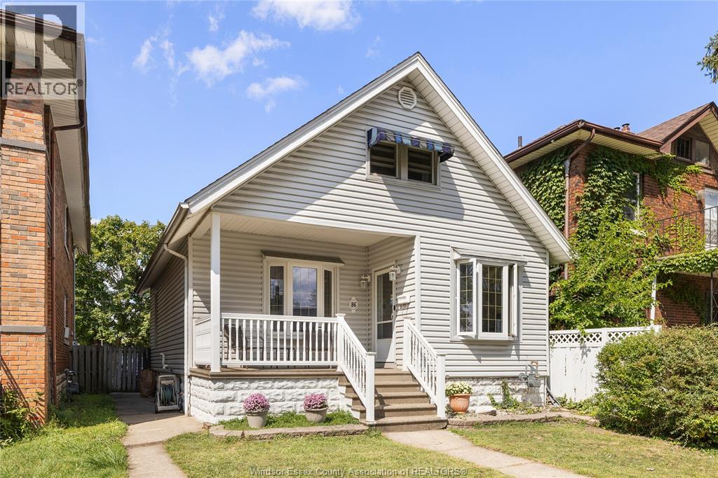 86 HANNA STREET East, Windsor, Ontario