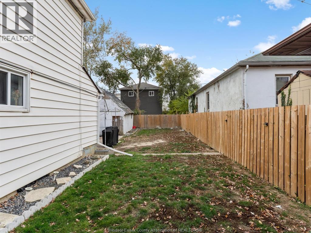 2509 Alexis Road, Windsor, Ontario  N9J 1Y3 - Photo 28 - 26004903