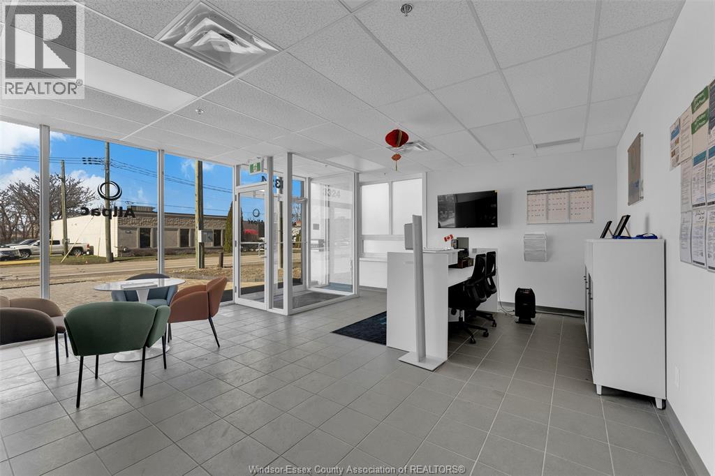 3324 Marentette Avenue Unit# A, Windsor, Ontario  N9G 1Z9 - Photo 3 - 26005153