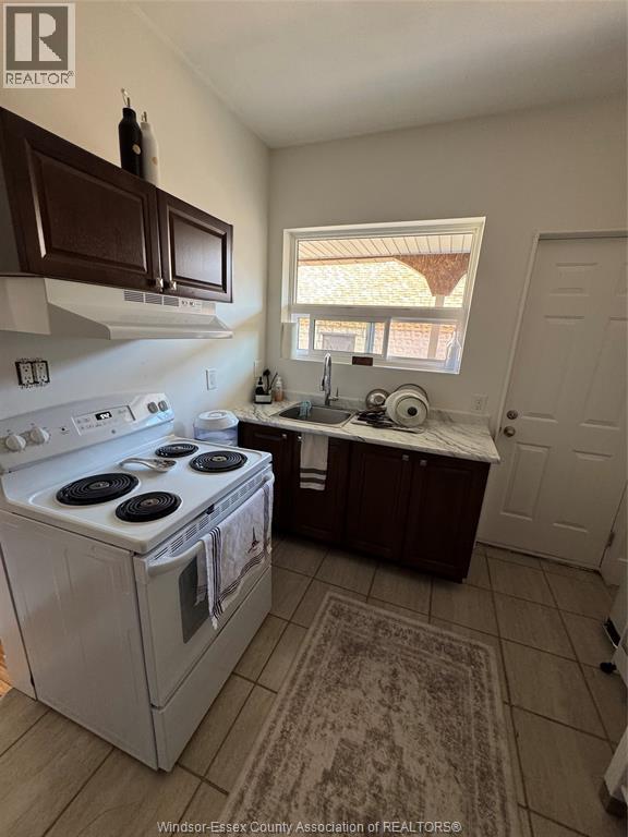655-91 Giles, Windsor, Ontario  N9A 4E3 - Photo 7 - 26005426