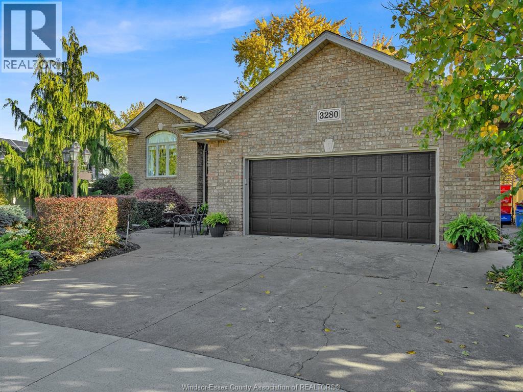 3280 California Avenue, Windsor, Ontario  N9E 3K7 - Photo 3 - 26005435