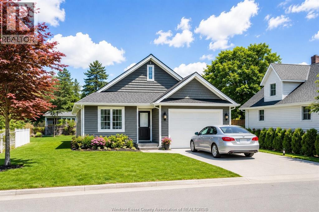 23 Mcbride Avenue, Amherstburg, Ontario  N9V 2Y8 - Photo 1 - 26005448