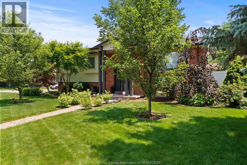 405 State Street, Lasalle, Ontario  N9J 3G1 - Photo 2 - 26005502