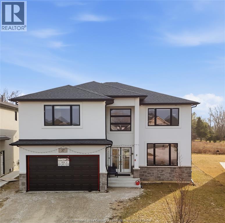 37 Kingsbridge Drive, Amherstburg, Ontario  N9V 4A5 - Photo 1 - 26005476