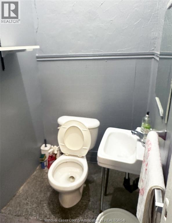 1351 Tecumseh Rd E, Windsor, Ontario  N8W 2B9 - Photo 3 - 26002784