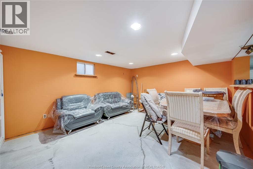 3245 Baby Street, Windsor, Ontario  N9C 1K7 - Photo 13 - 26005759