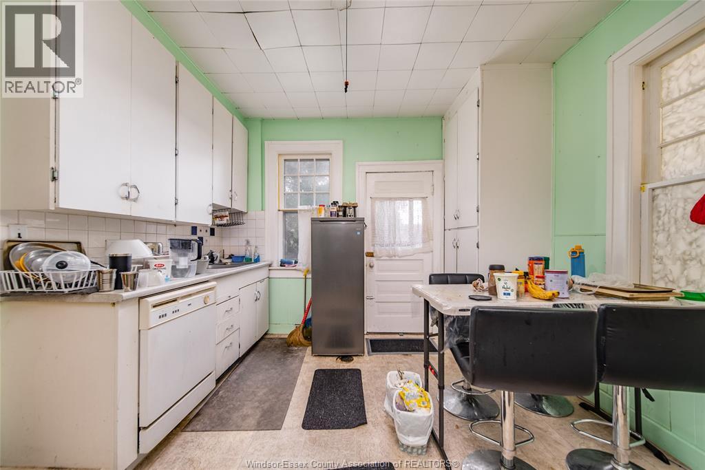 3245 Baby Street, Windsor, Ontario  N9C 1K7 - Photo 7 - 26005759