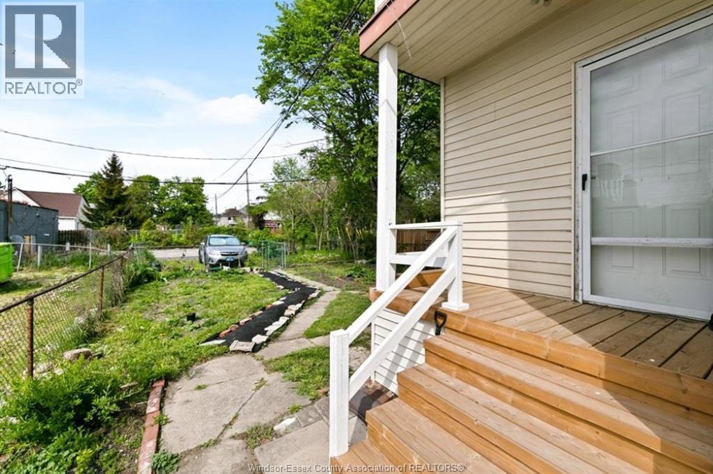 581-583 Crawford Avenue, Windsor, Ontario  N9A 5C5 - Photo 10 - 26005863