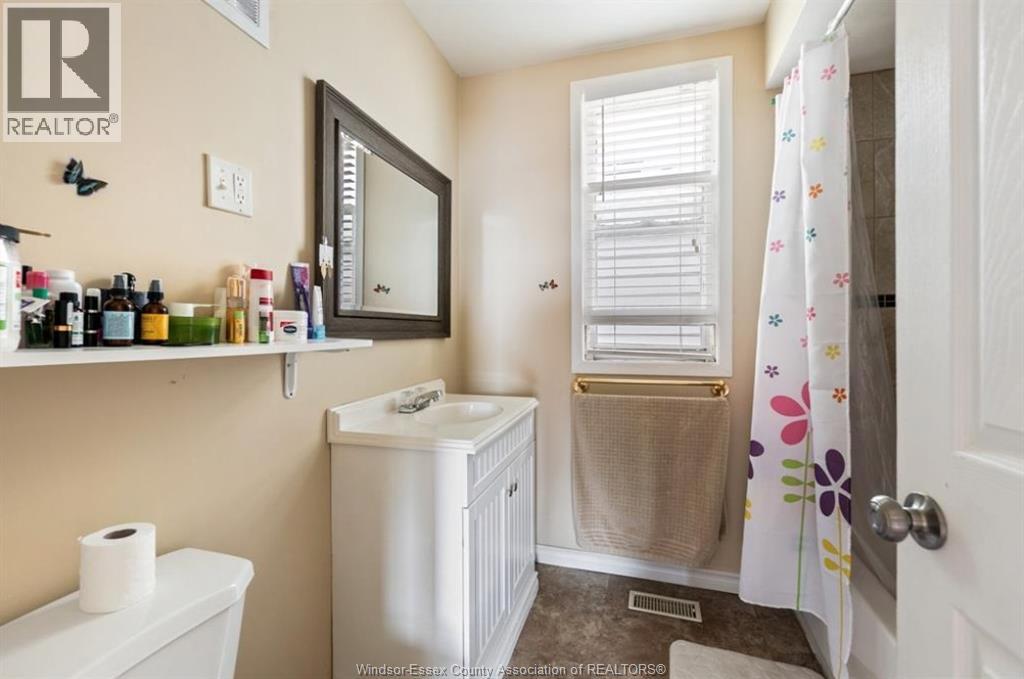 581-583 Crawford Avenue, Windsor, Ontario  N9A 5C5 - Photo 7 - 26005863