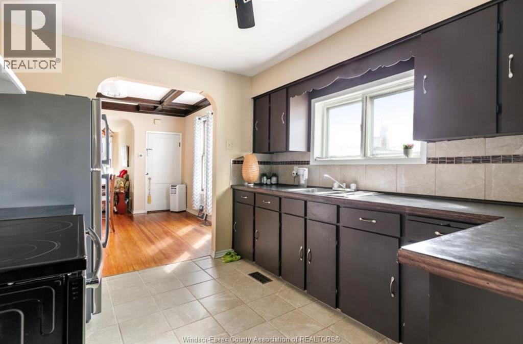 581-583 Crawford Avenue, Windsor, Ontario  N9A 5C5 - Photo 8 - 26005863