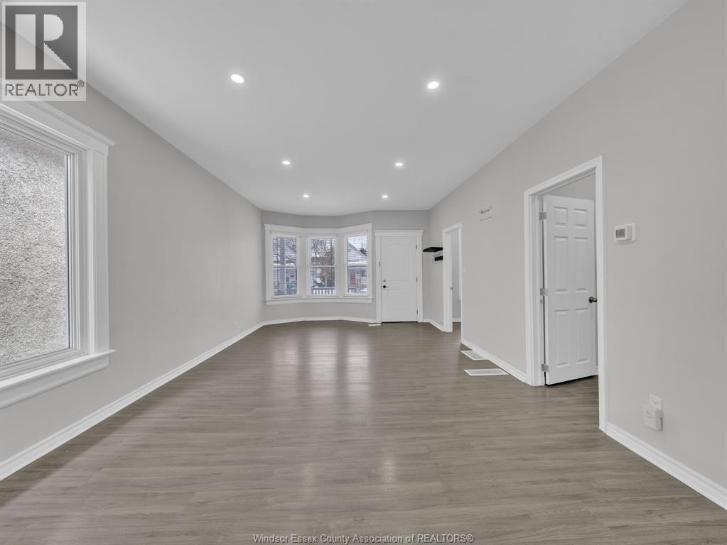 1155 Moy Avenue, Windsor, Ontario  N9A 2P4 - Photo 4 - 26006056