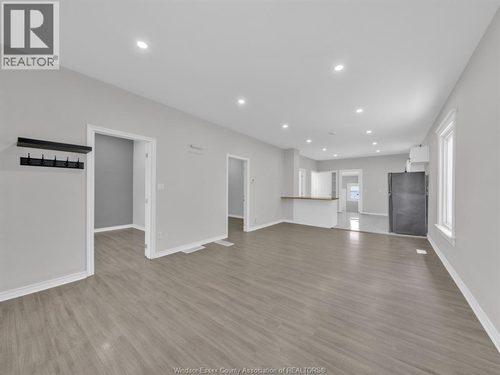 1155 Moy Avenue, Windsor, Ontario  N9A 2P4 - Photo 5 - 26006056