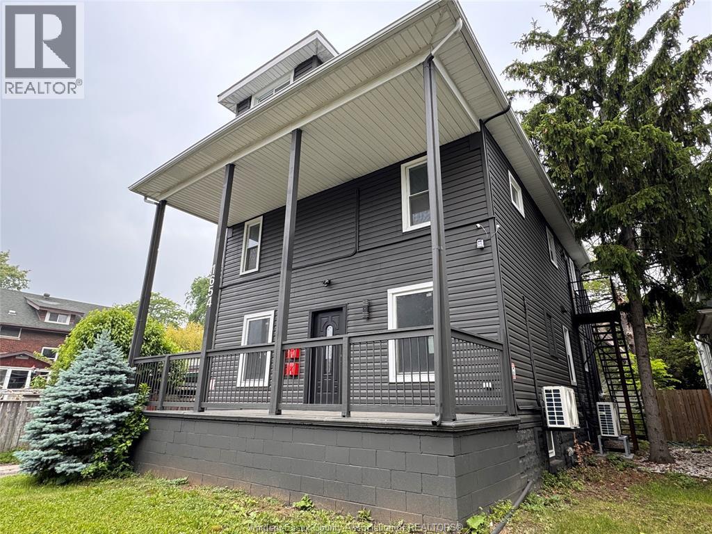 1654 Martindale Avenue, Windsor, Ontario  N9B 1G6 - Photo 1 - 26006035
