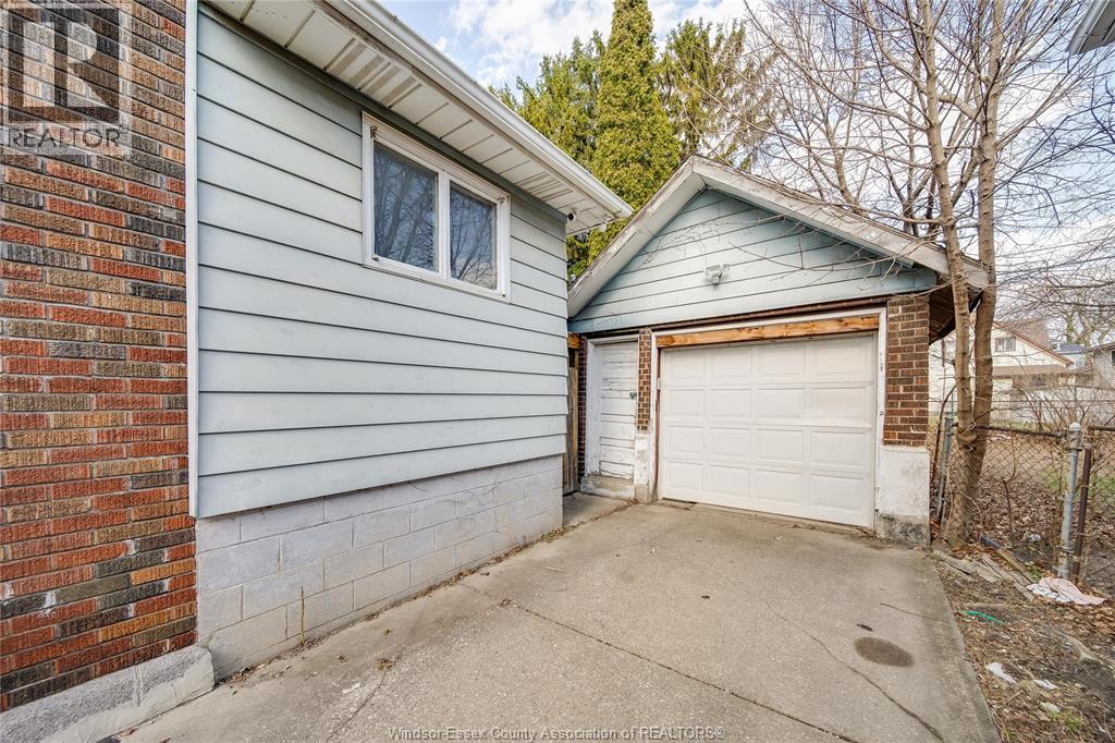 358 Partington, Windsor, Ontario  N9B 2N5 - Photo 43 - 26005880