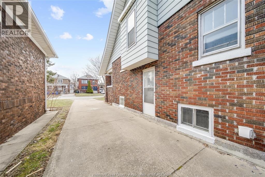 358 Partington, Windsor, Ontario  N9B 2N5 - Photo 44 - 26005880