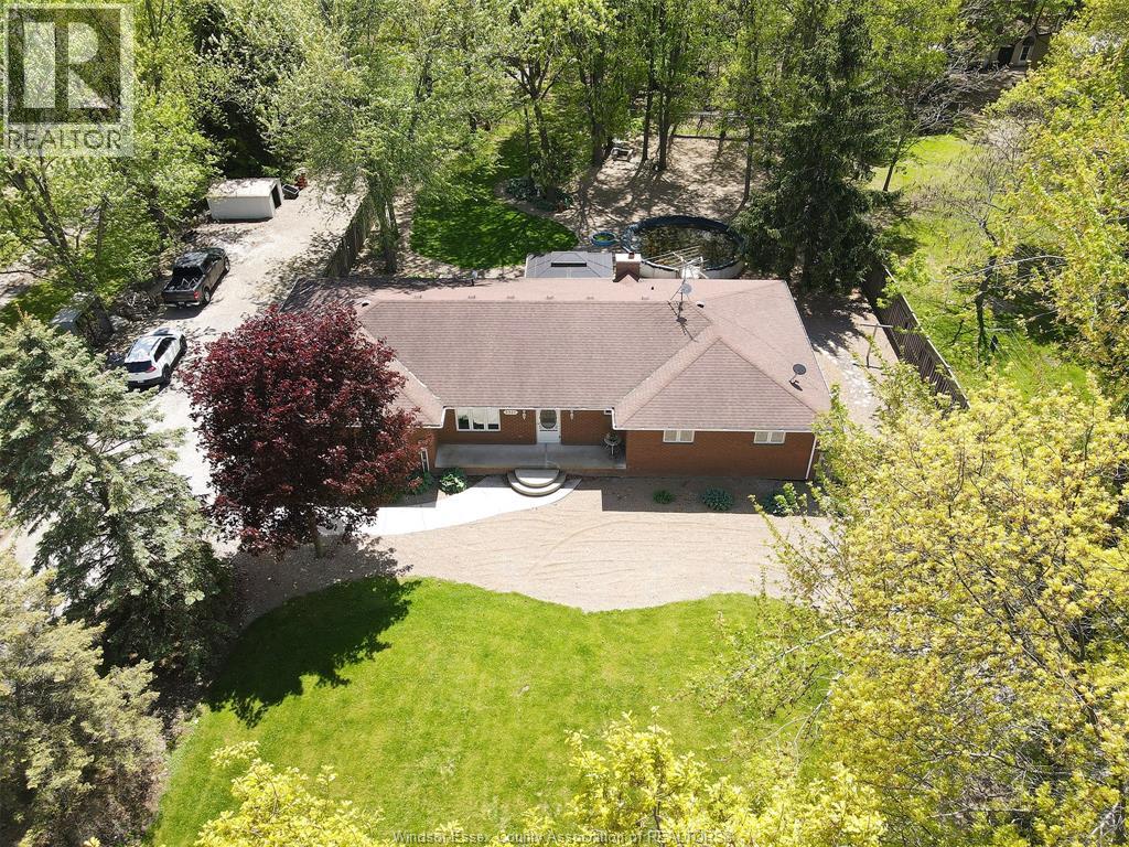 9907 Concession 9 ROAD, Essex, Ontario