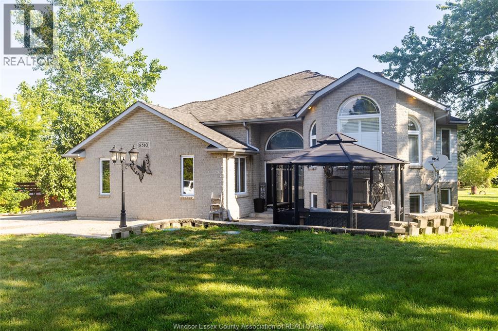 8510 BASELINE ROAD, Windsor, Ontario