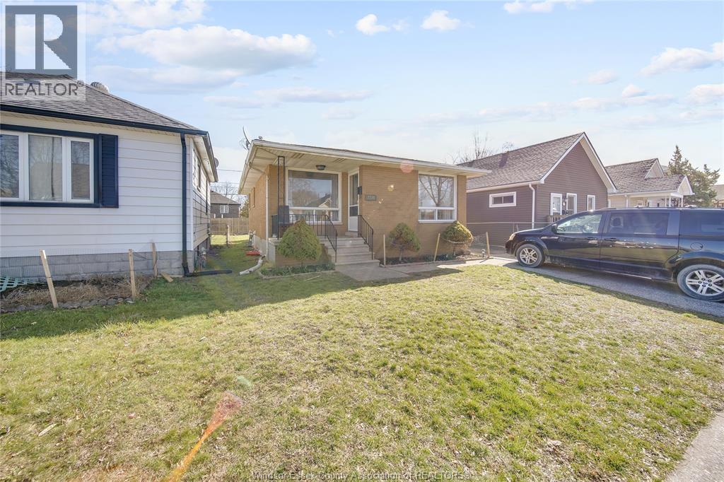 2340 George Avenue, Windsor, Ontario  N8W 4M4 - Photo 3 - 26006326