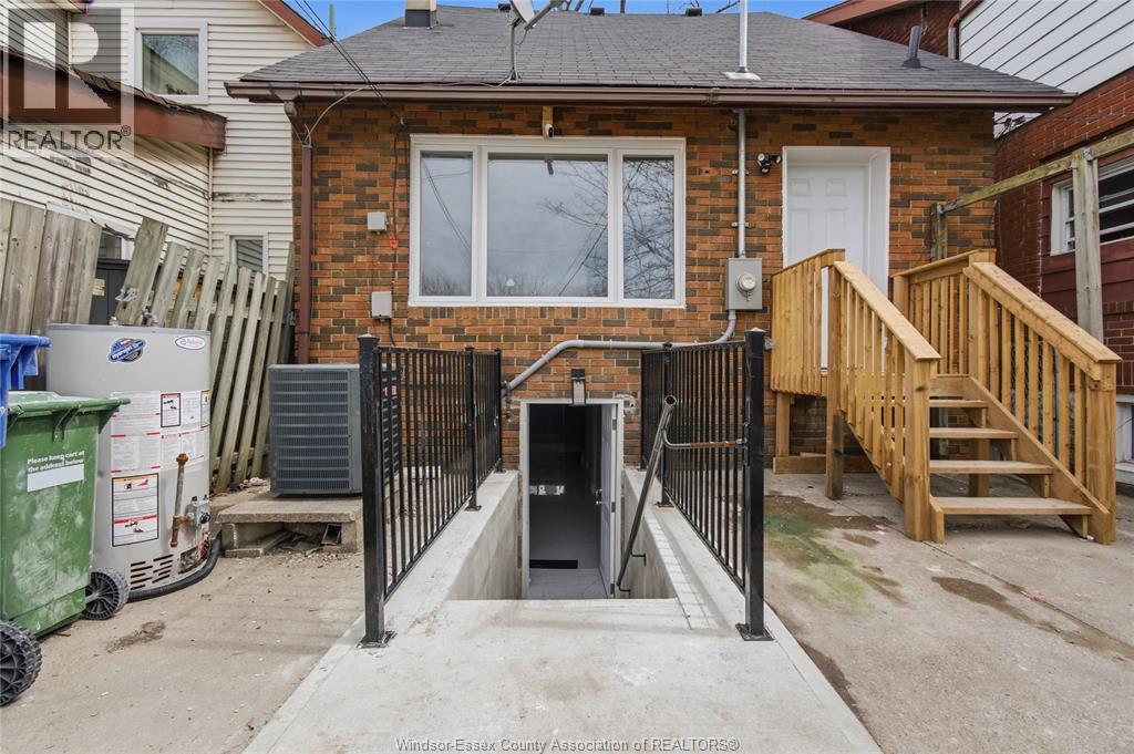 435 Caron Avenue, Windsor, Ontario  N8A 5B3 - Photo 25 - 26006588