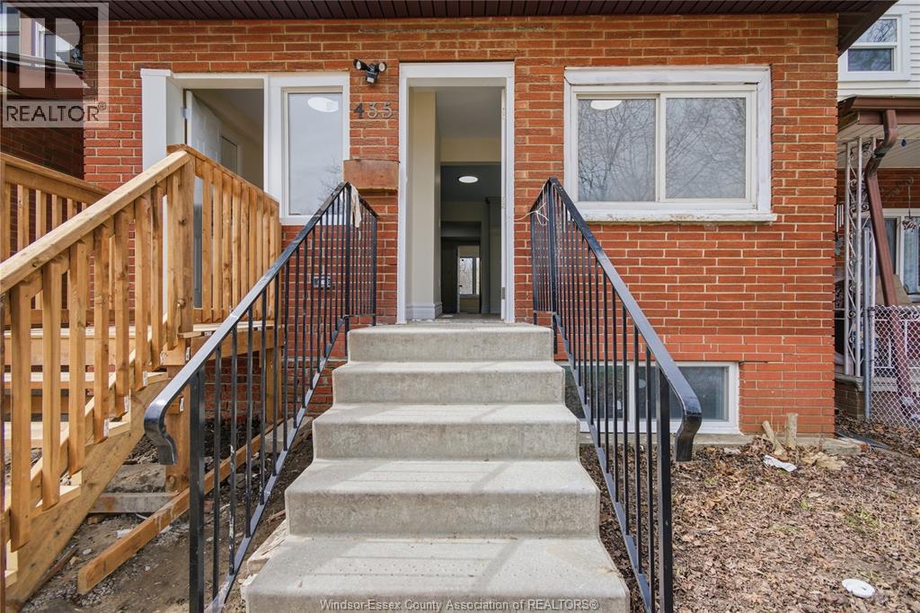 435 Caron Avenue, Windsor, Ontario  N8A 5B3 - Photo 5 - 26006588