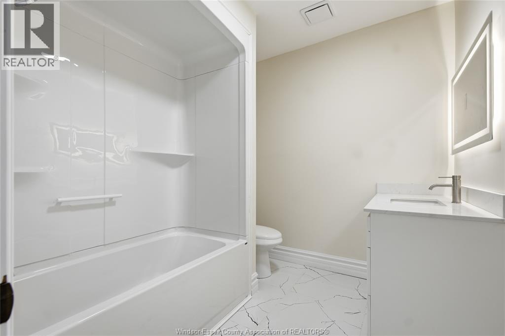 435 Caron Avenue, Windsor, Ontario  N8A 5B3 - Photo 8 - 26006588