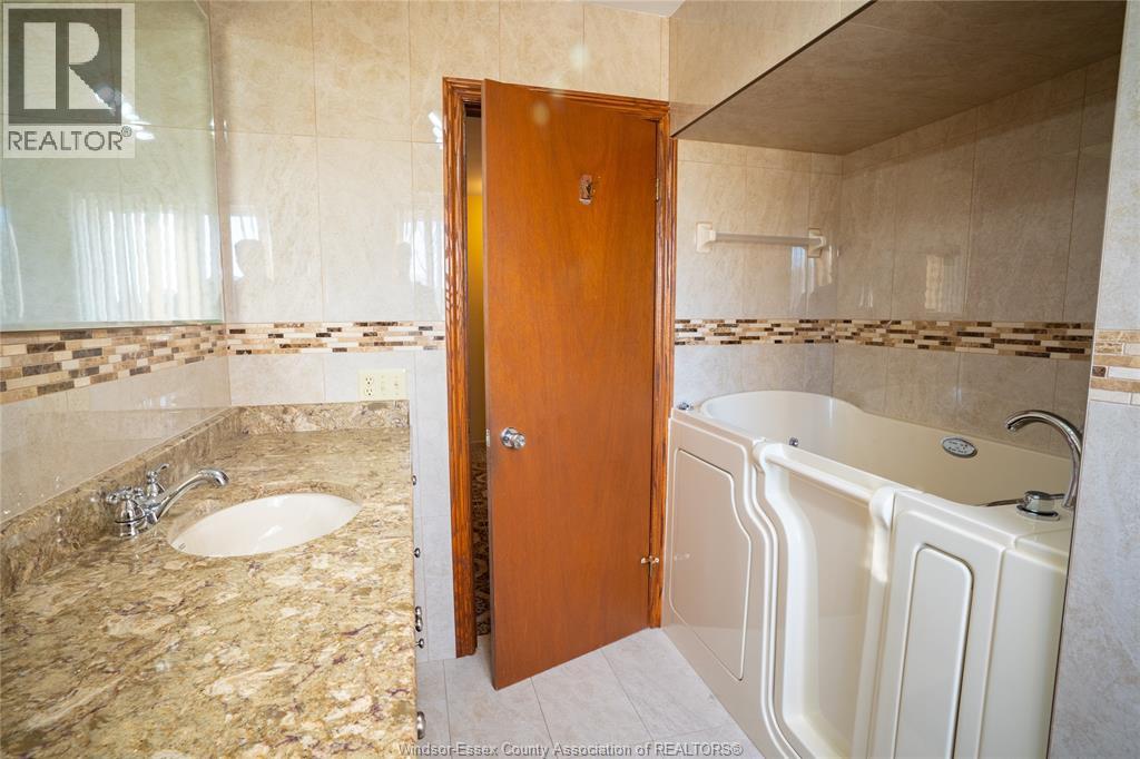 408 Mersea Rd 3, Leamington, Ontario  N8H 3V5 - Photo 38 - 26006616