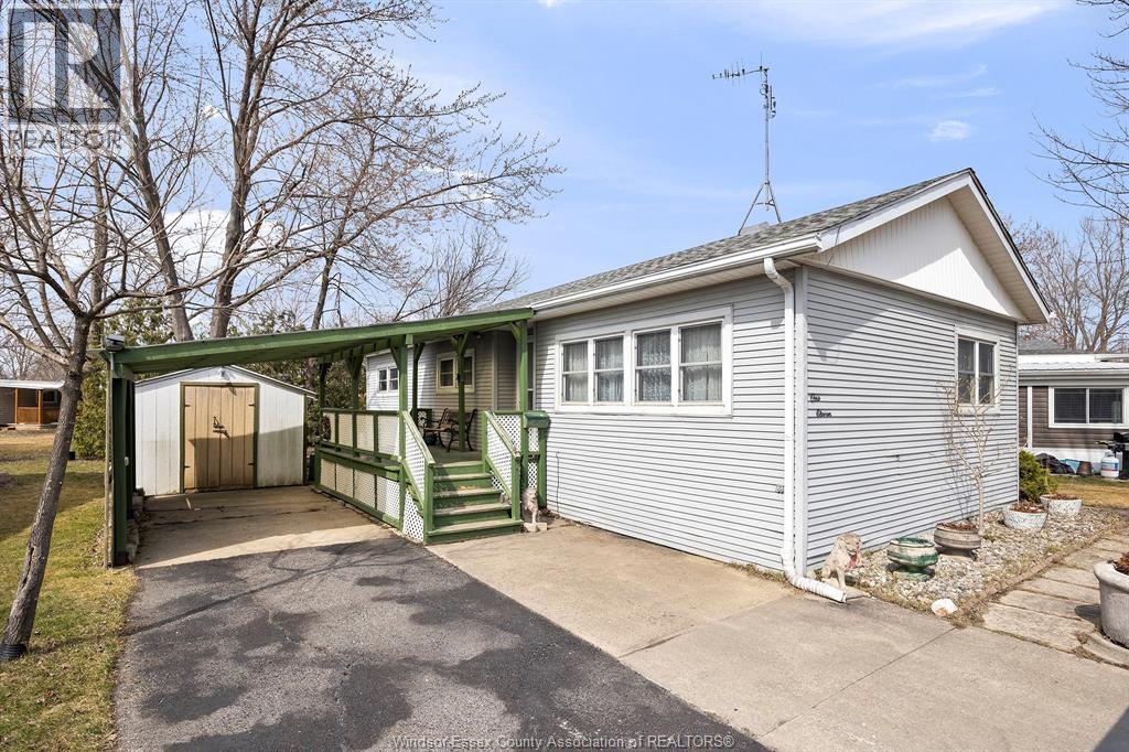 111 DANA DRIVE, Essex, Ontario
