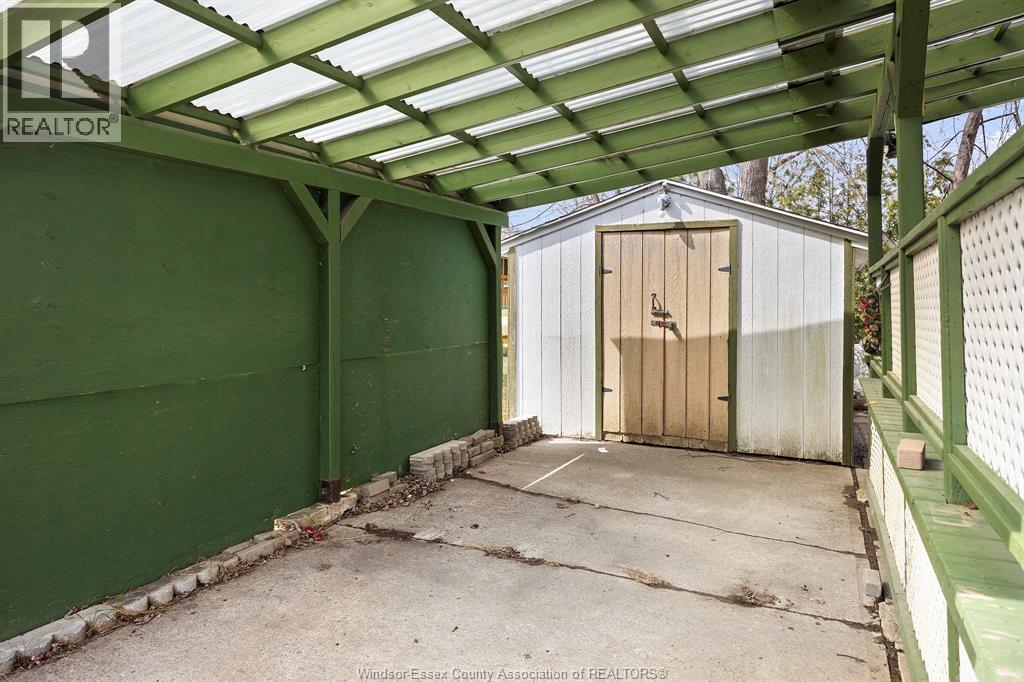 111 Dana Drive, Essex, Ontario  N8M 2A1 - Photo 3 - 26006700