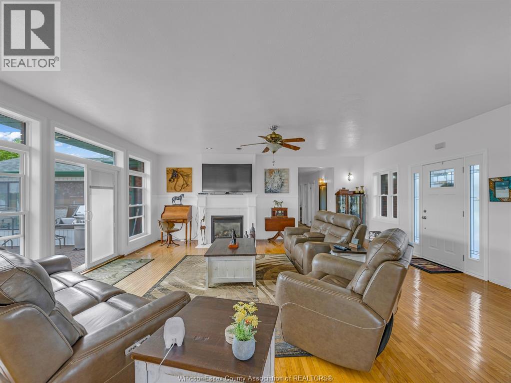 16925 Lakeshore Road 303, Lakeshore, Ontario  N0P 2L0 - Photo 9 - 26006235